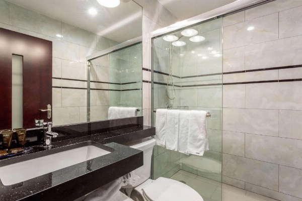 The L Hotel image 45